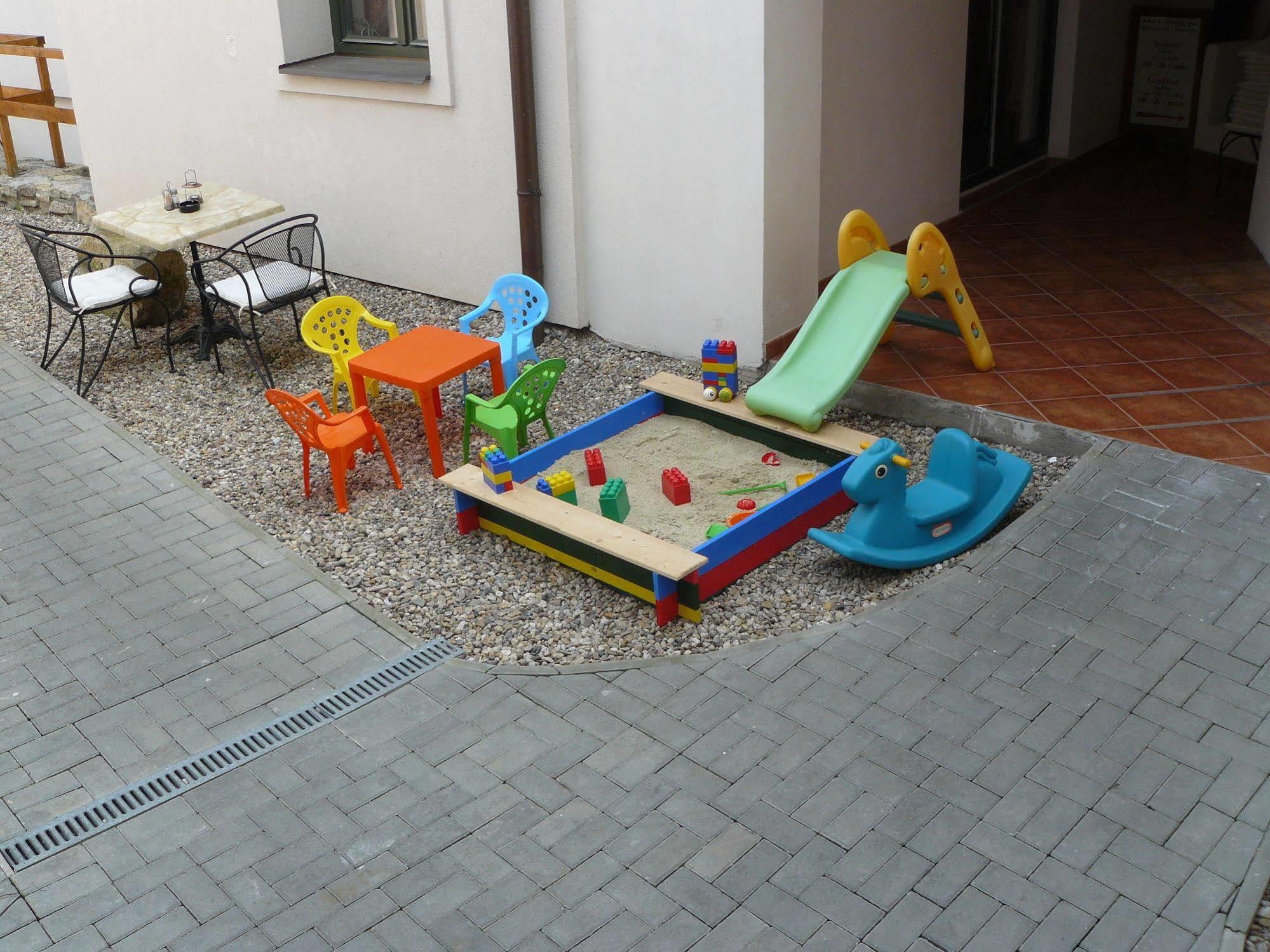 Hotel Opat Kutná Hora Exteriör bild