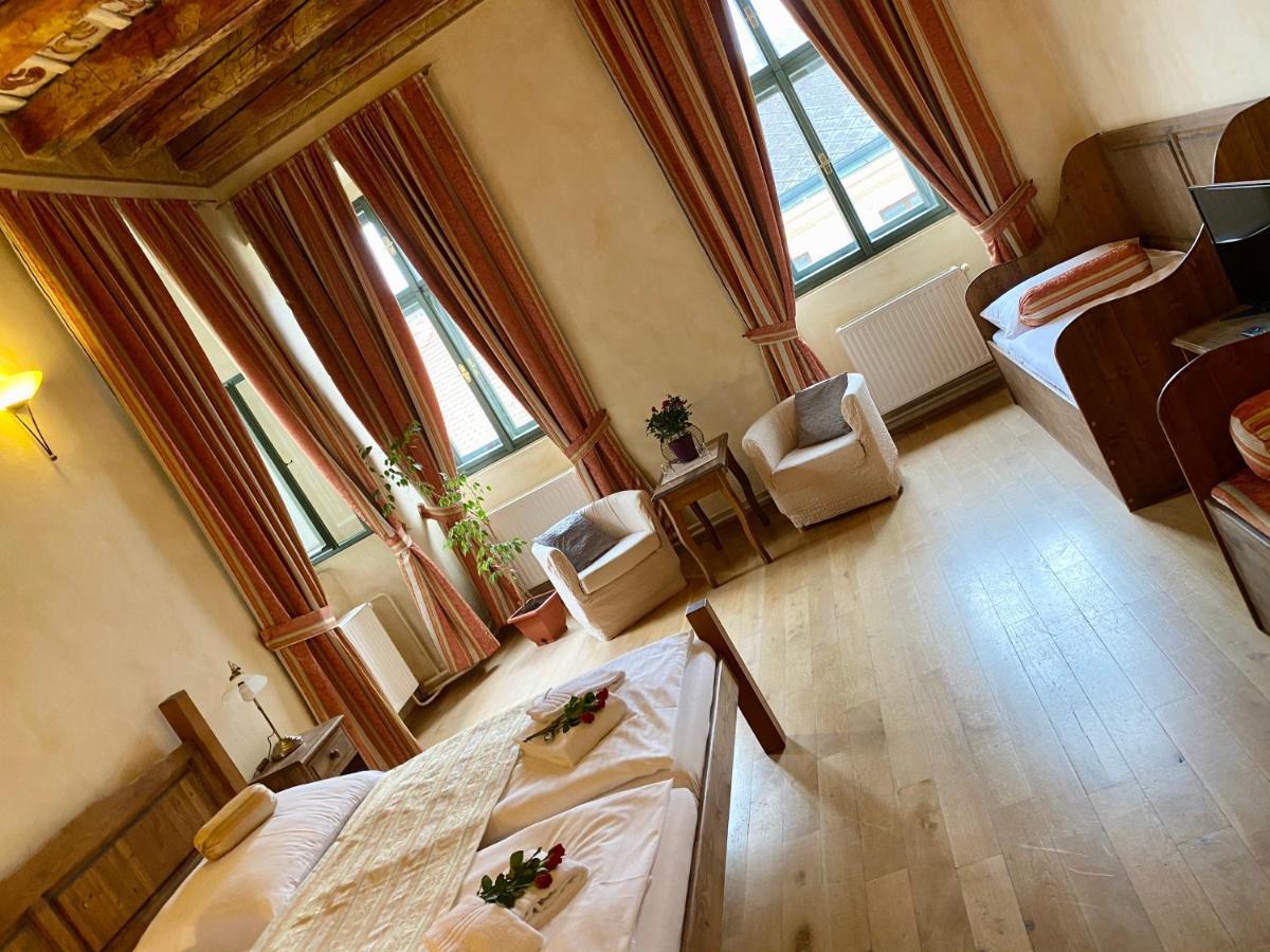 Hotel Opat Kutná Hora Exteriör bild
